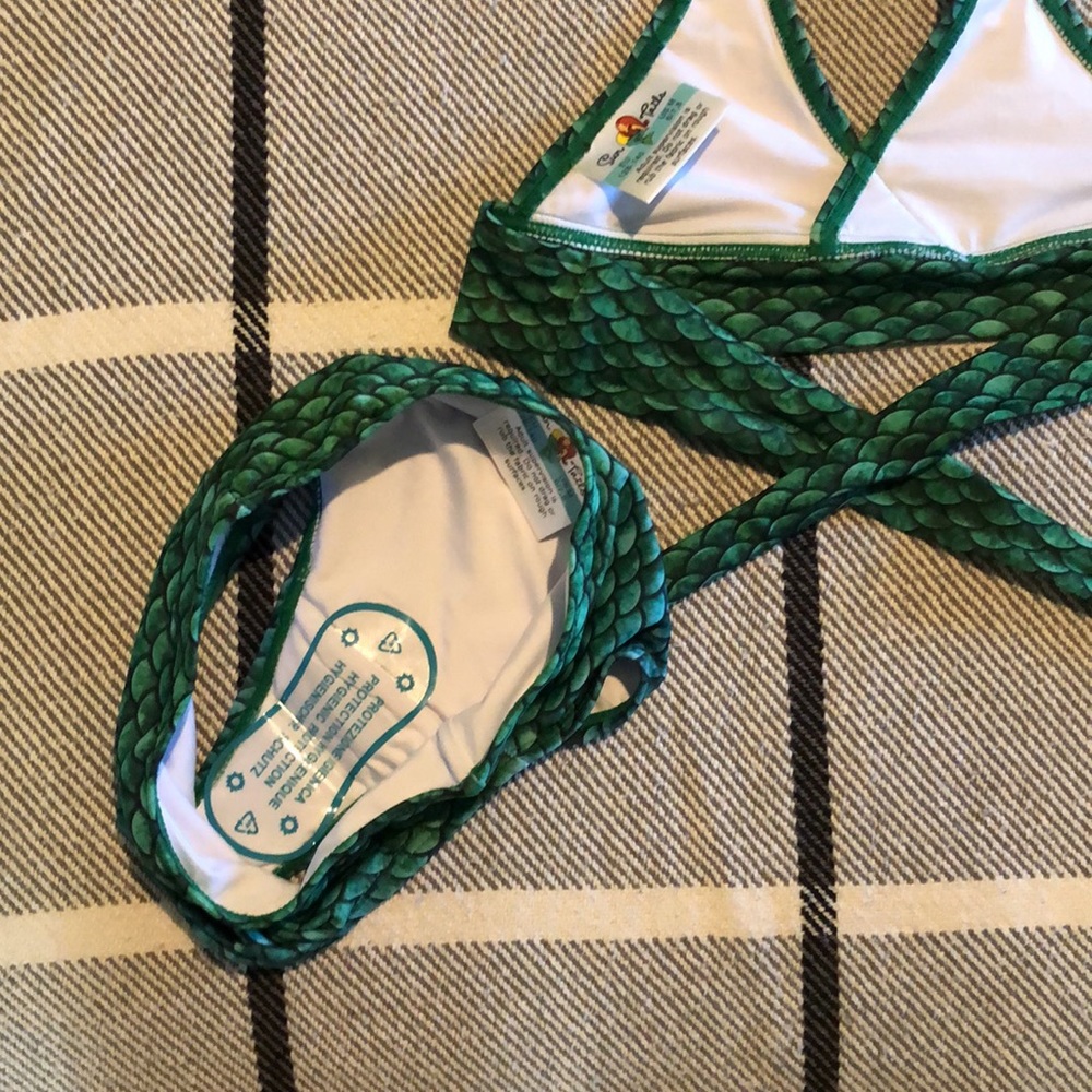 Girls Mermaid bathing suit, size 6/7/8 - Picture 4 of 6